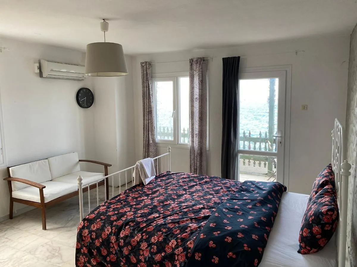 Oda ve Kahvaltı Yali Butik Pansiyon Karaburun