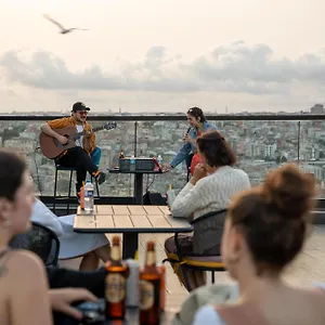 rodamon-istanbul-hostel.istanbul-turkeyhotels.com/