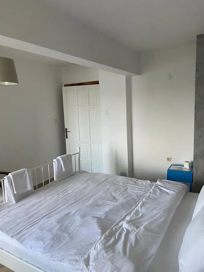 Yali Butik Pansiyon Karaburun  Turkiet